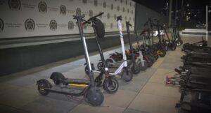 Desmantelado taller que funcionaba como desguazadero de patinetas eléctricas