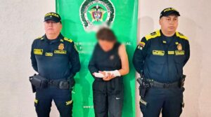 Capturada presunta extorsionista que se hacía pasar por integrante del frente 22 de las FARC-EP