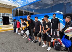 Expulsan a 17 venezolanos de Colombia